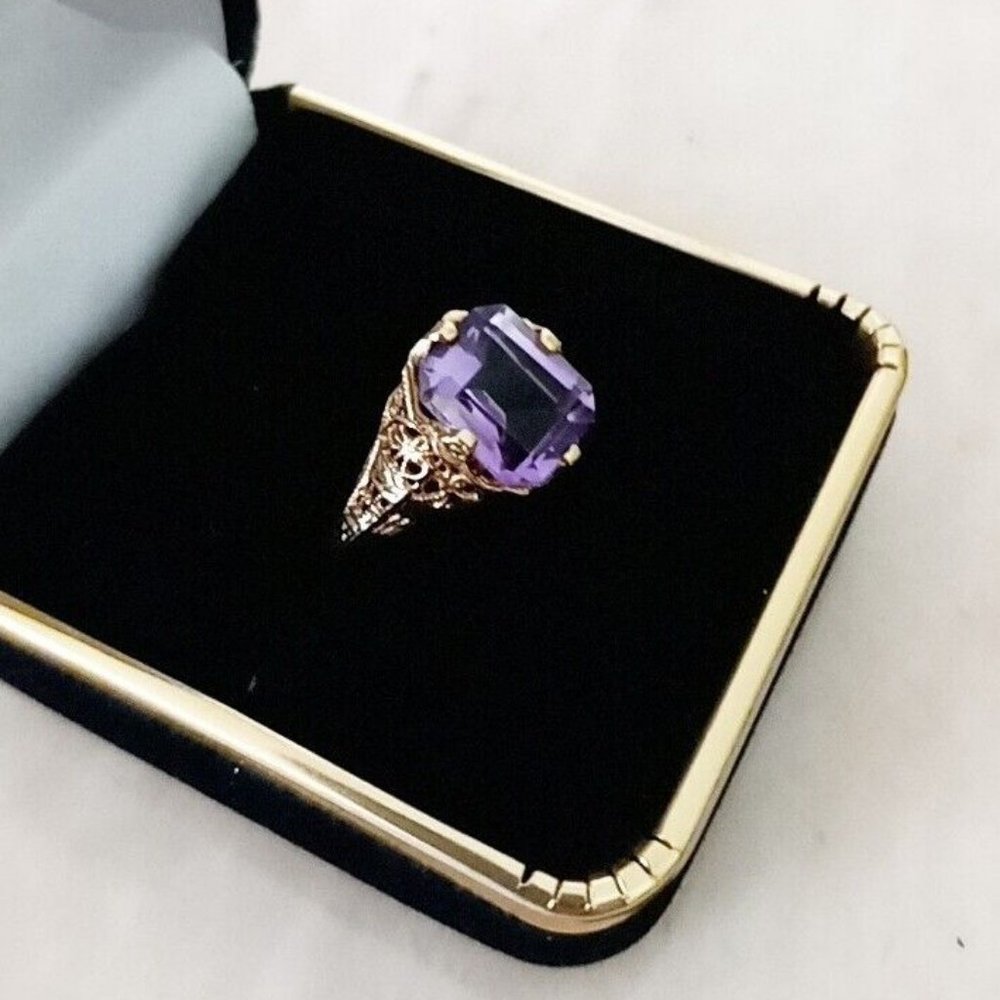 Amethyst Natural Ring for Women in 14K Gold Size 8 -Certificate